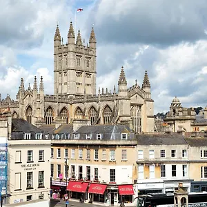 Stunning Spacious Near Parade Gardens Bath